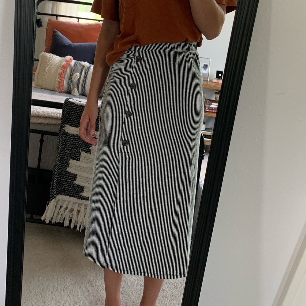Medium striped midi skirt